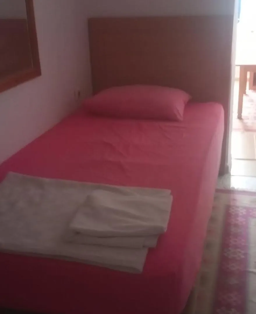 Caglayan Otel Pansiyon 博德鲁姆